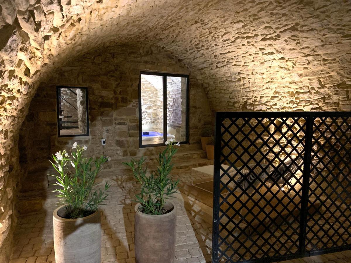 La Maison Des Vendangeurs - Table D'Hotes Le Soir Du Jeudi Au Dimanche- Jacuzzi - Balneo Spa - Acces Piscine Pour Toutes Les Chambres Sauf Studio Coquet- Piscine De Mai A Mi-Octobre Martignargues Eksteriør billede