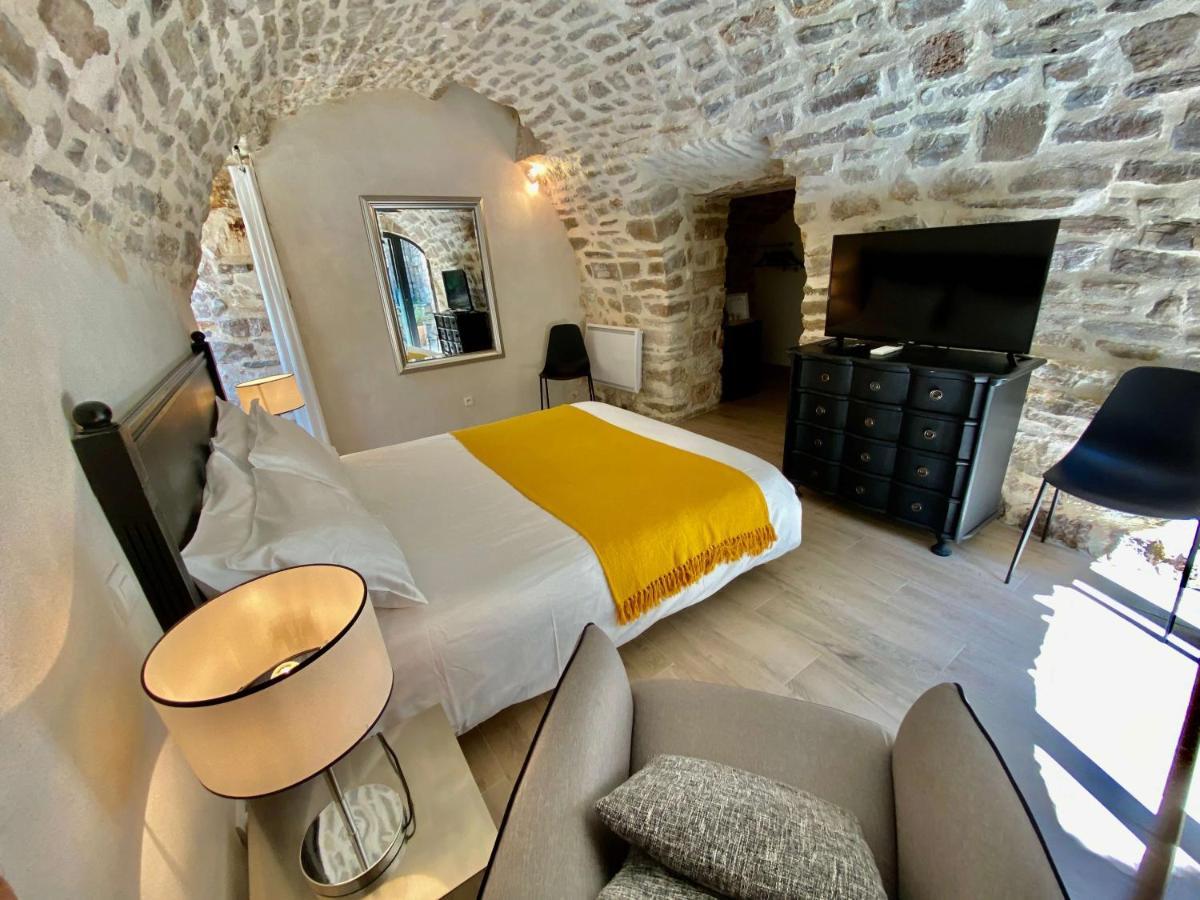 La Maison Des Vendangeurs - Table D'Hotes Le Soir Du Jeudi Au Dimanche- Jacuzzi - Balneo Spa - Acces Piscine Pour Toutes Les Chambres Sauf Studio Coquet- Piscine De Mai A Mi-Octobre Martignargues Eksteriør billede