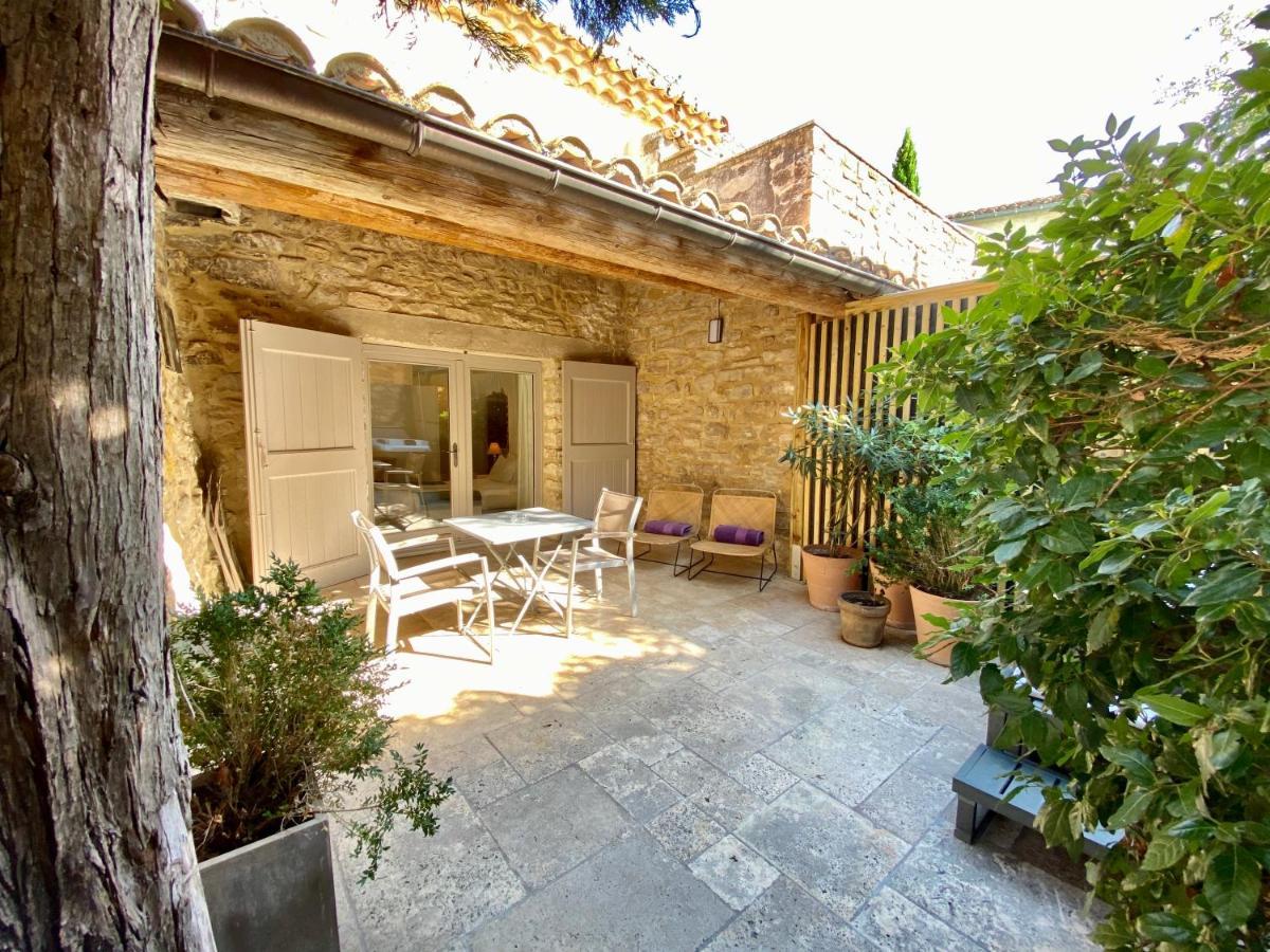 La Maison Des Vendangeurs - Table D'Hotes Le Soir Du Jeudi Au Dimanche- Jacuzzi - Balneo Spa - Acces Piscine Pour Toutes Les Chambres Sauf Studio Coquet- Piscine De Mai A Mi-Octobre Martignargues Eksteriør billede