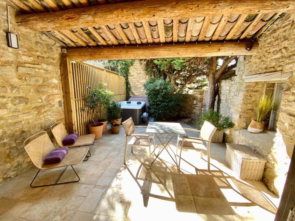La Maison Des Vendangeurs - Table D'Hotes Le Soir Du Jeudi Au Dimanche- Jacuzzi - Balneo Spa - Acces Piscine Pour Toutes Les Chambres Sauf Studio Coquet- Piscine De Mai A Mi-Octobre Martignargues Eksteriør billede